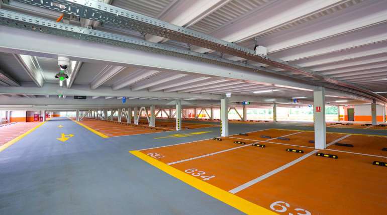 Parcare interioara aeroport Otopeni