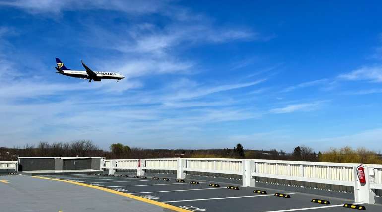 plane spotting Otopeni