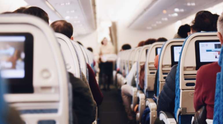 primul zbor cu avionul